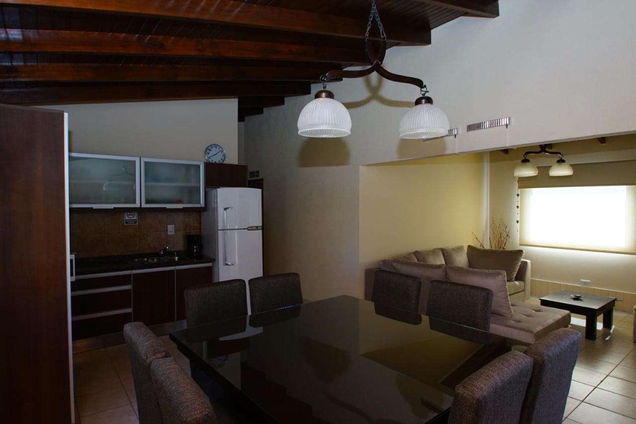 Complejo De Cabanas Atrapasuenos Эль-Калафате Экстерьер фото